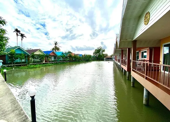 Baan Chay Namm 3* Bangkok