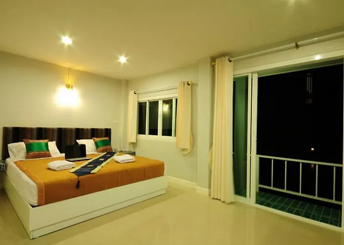 Hotel Baan Chay Namm Bangkok